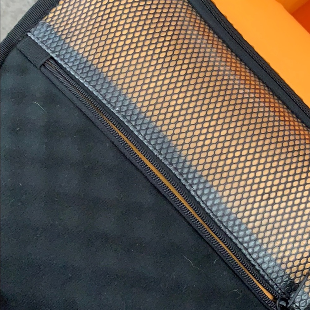 Case Logic Camera Bag - Picture 3 of 6